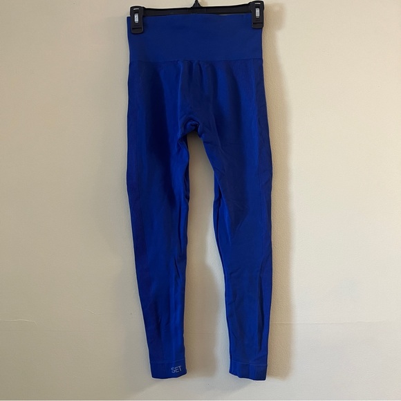 SET Active Blue 3 Piece Sculptflex Set Ribbed V Neck Bra + Box Cut Bra + Legging - Picture 13 of 15